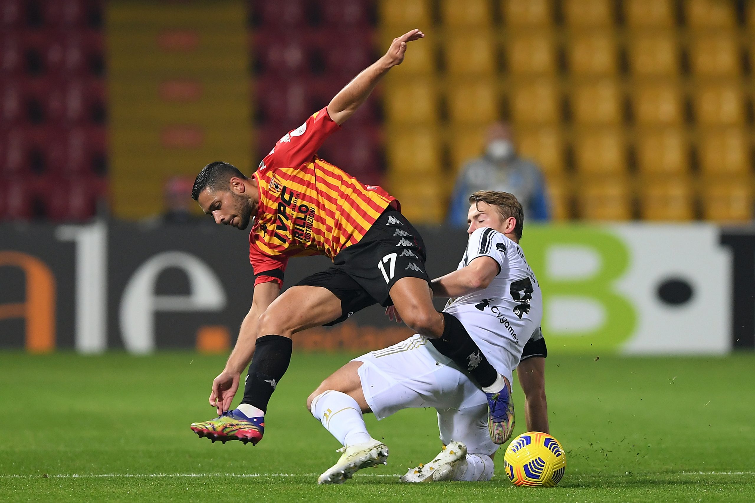 Calciomercato estero: Raiola lancia la bomba: “De Ligt via dall’Italia a fine stagione”