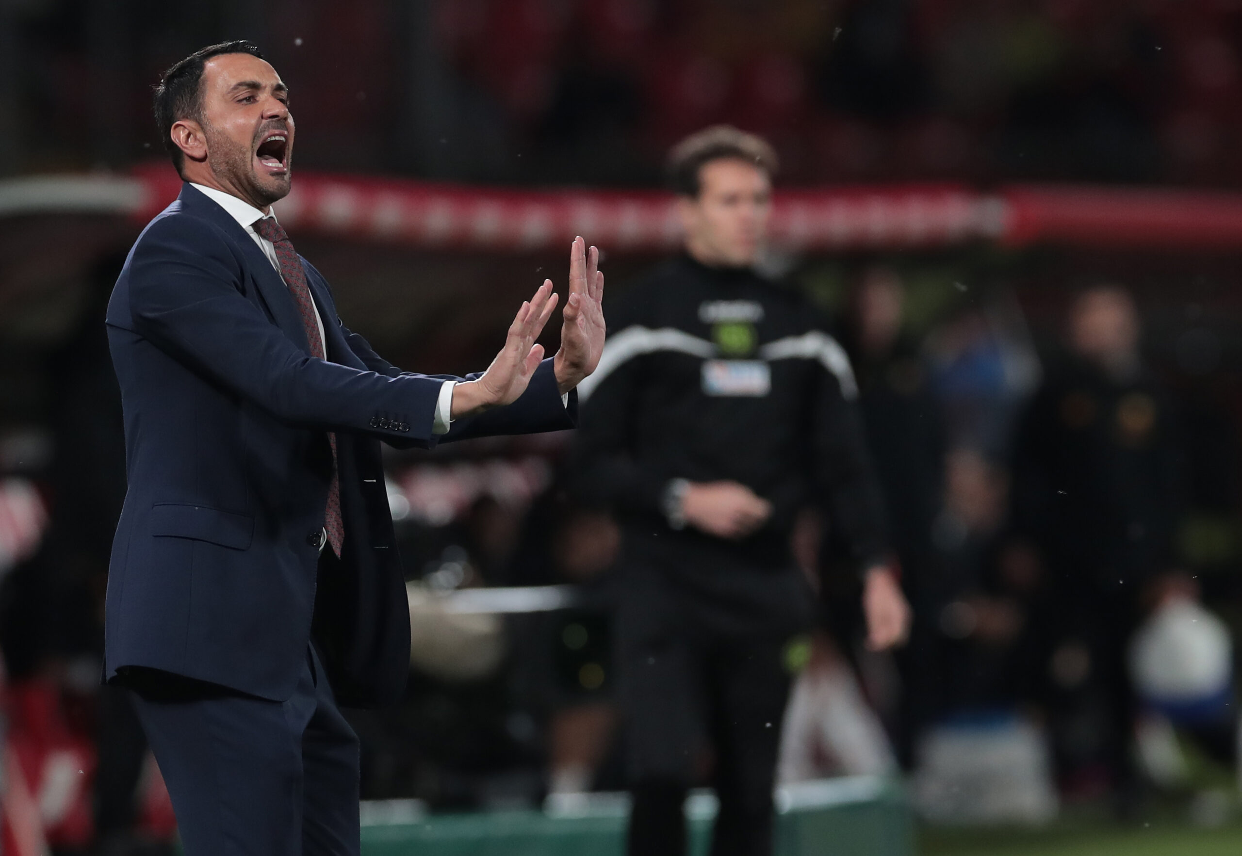 Clamoroso Fiorentina, in panchina cambia tutto: “Il club pensa a…”