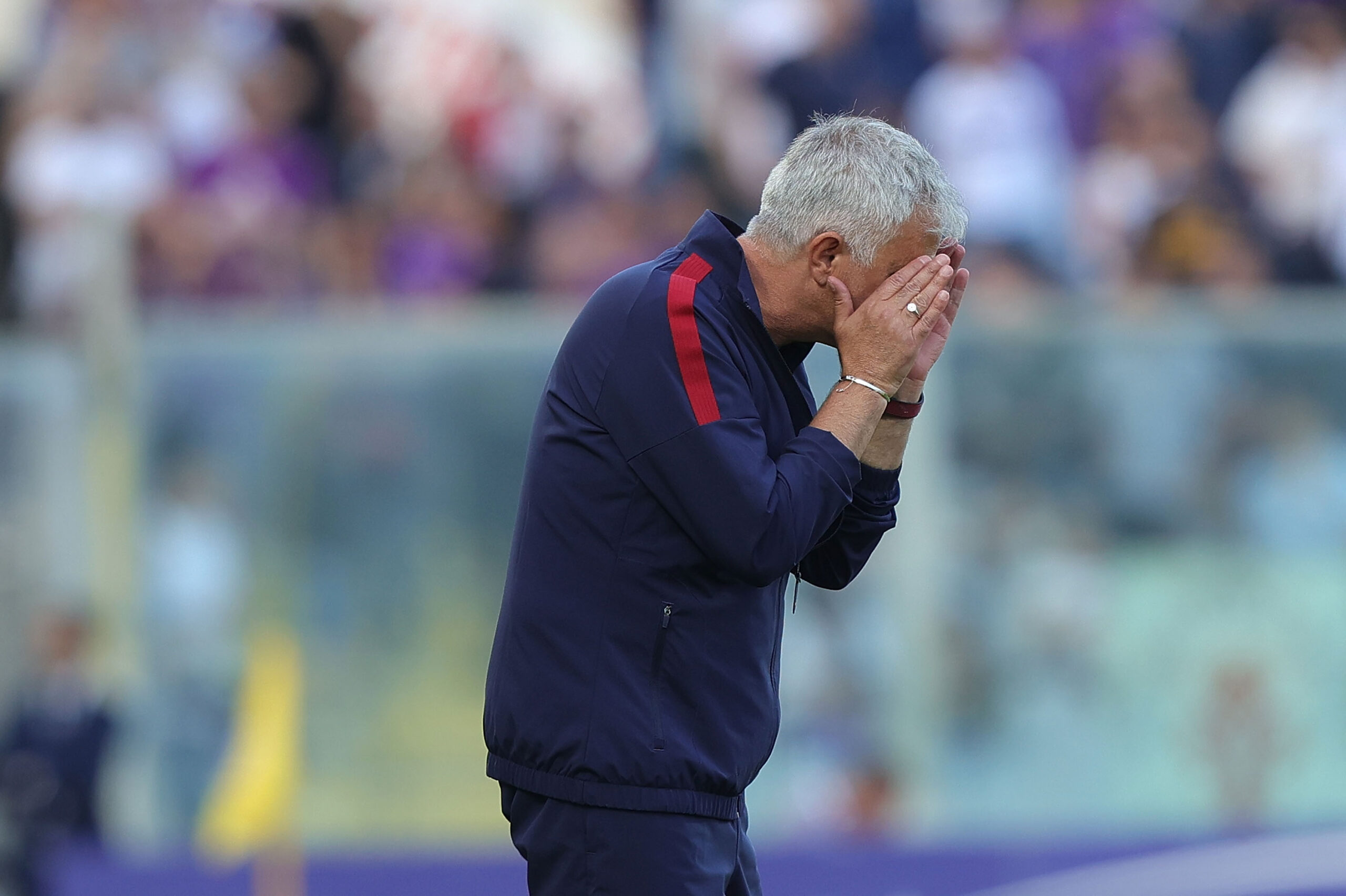 Arriva la sentenza dell’ex Roma: “Se il problema è Mourinho va risolto”