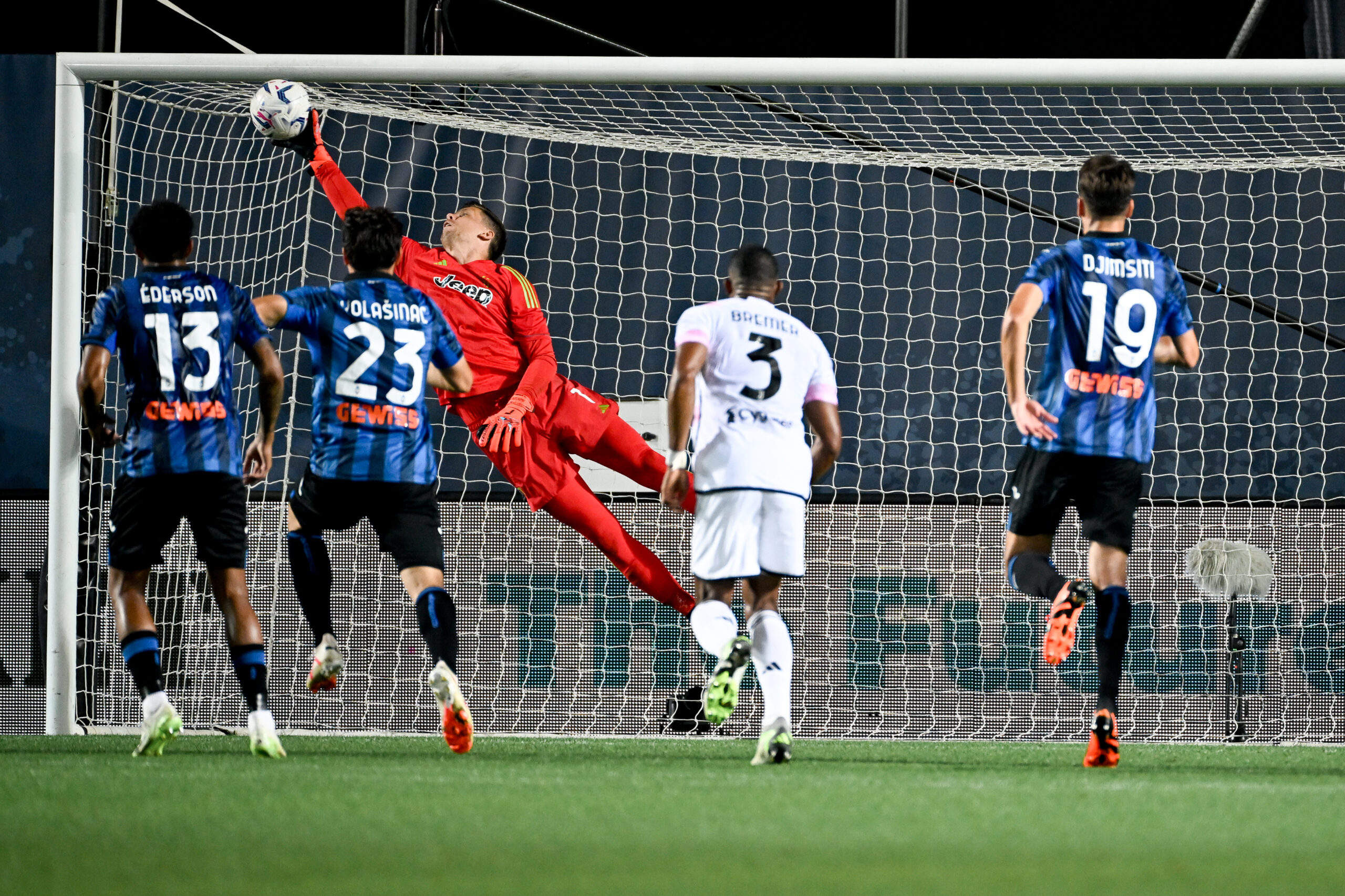 La parata di Szczesny su Muriel